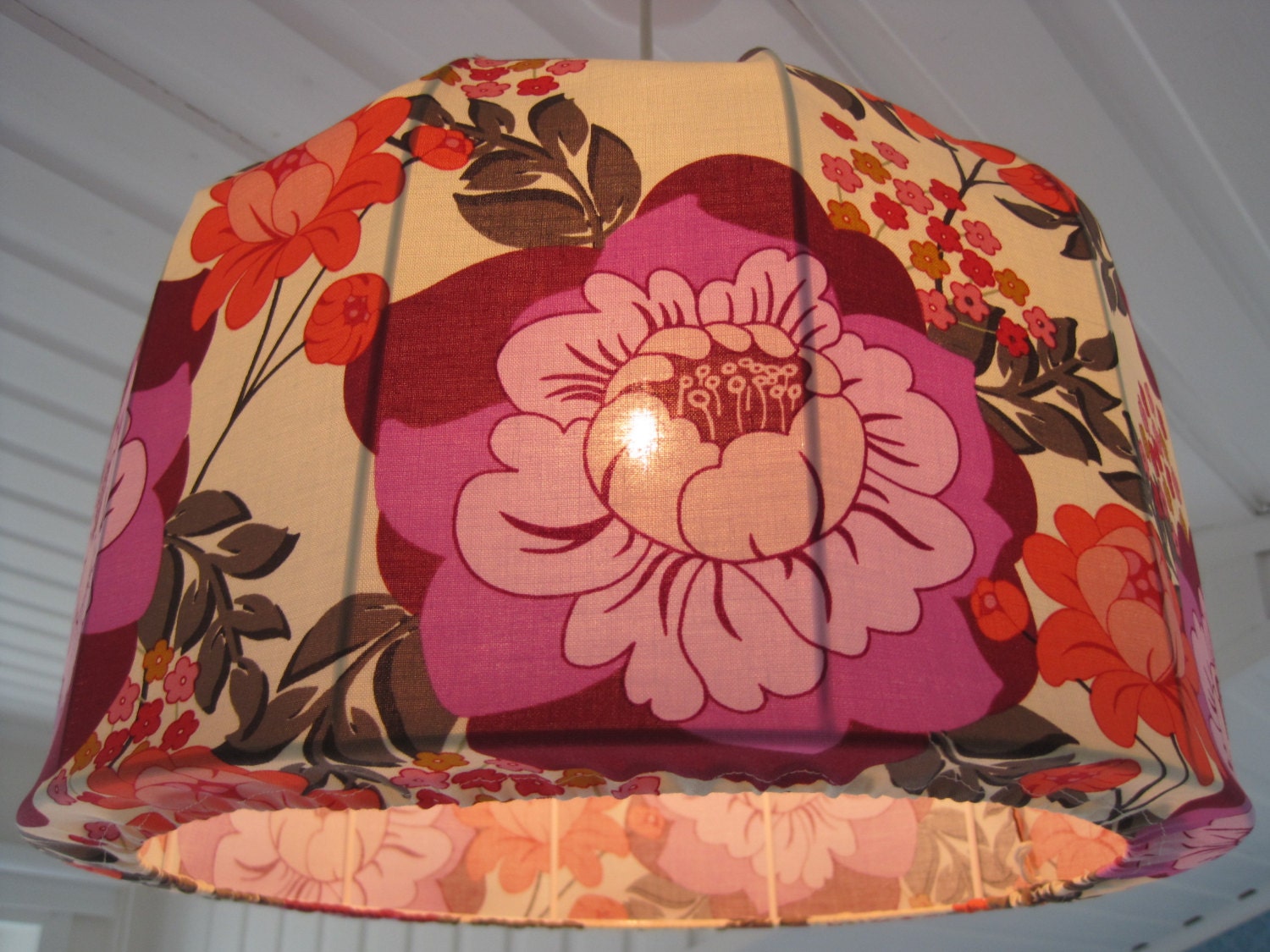 Lampshade, Pendant light , Flowers in Retro fabric