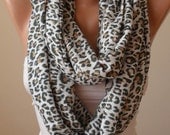 Trend - Valentine's Day Gift - Trendy Gift Scarf - Leopard Scarf - Soft Cotton Infinity Scarf