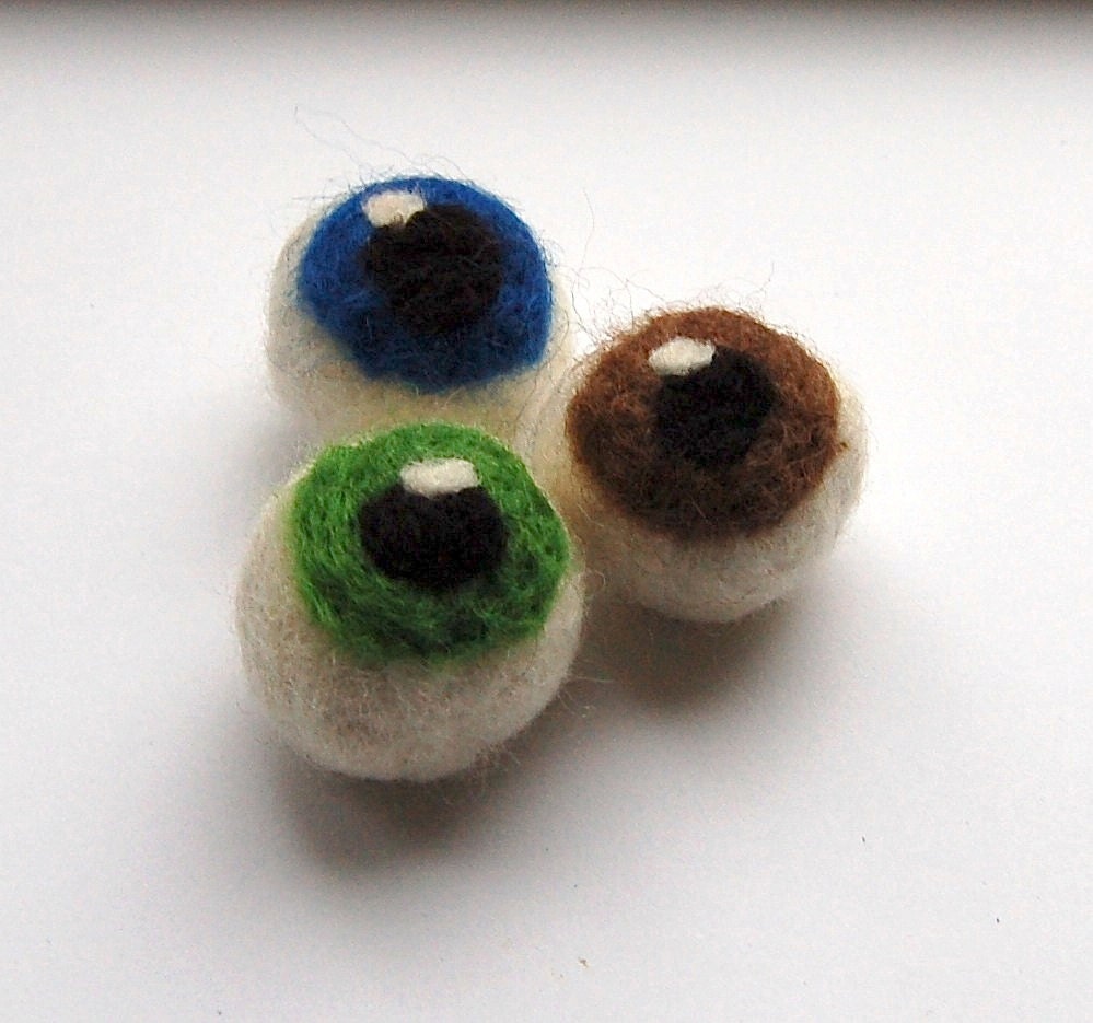 Cat toy balls, set of 3 wet felted wool eye balls, animal toy