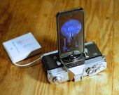 Dock for iphone 5 / charger from vintage camera - classy SLR