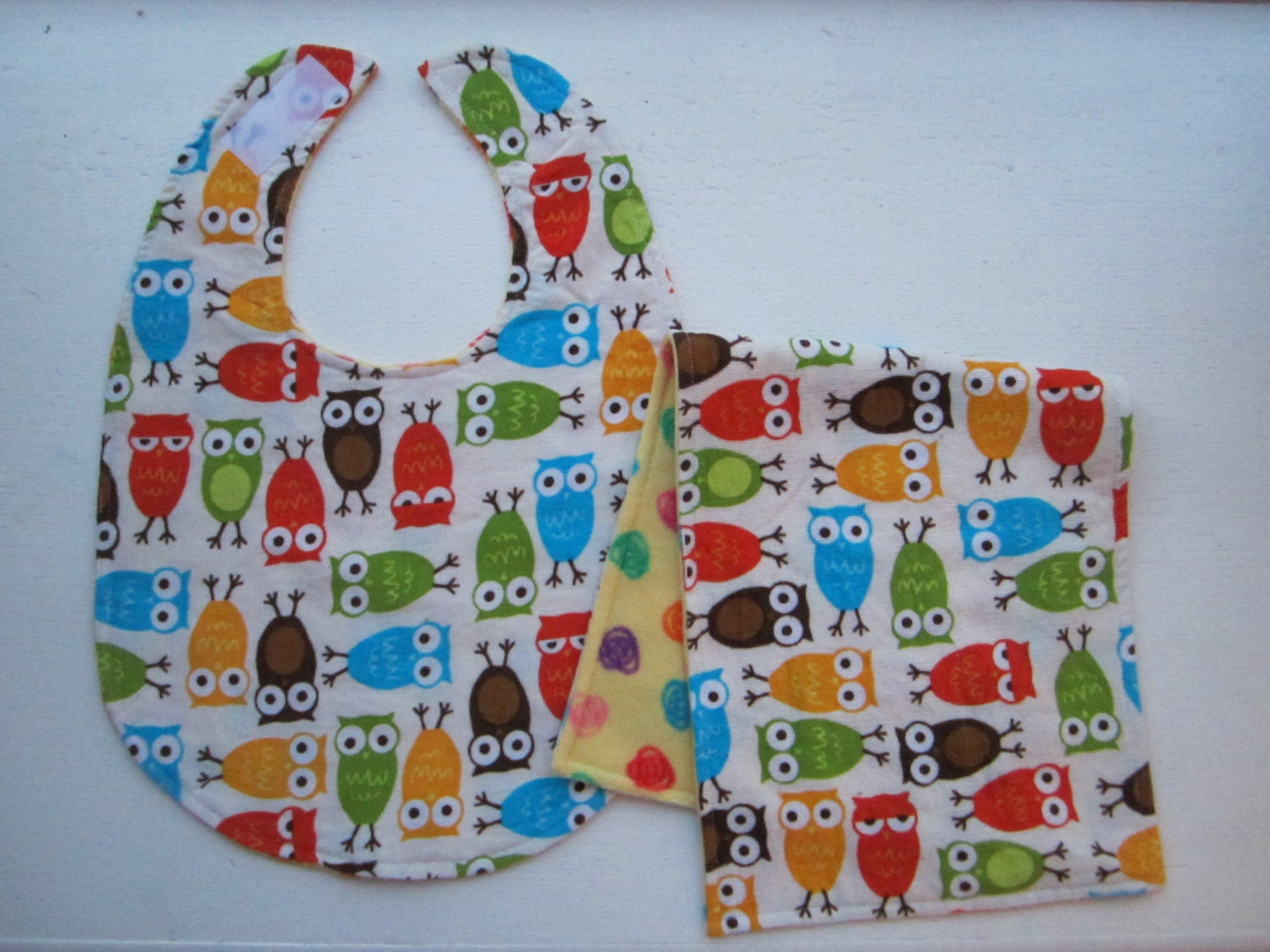 Infant to Toddler bib with matching burp cloth - owl print front with fleece backing - you choose backing