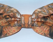 Alice Bow Tie