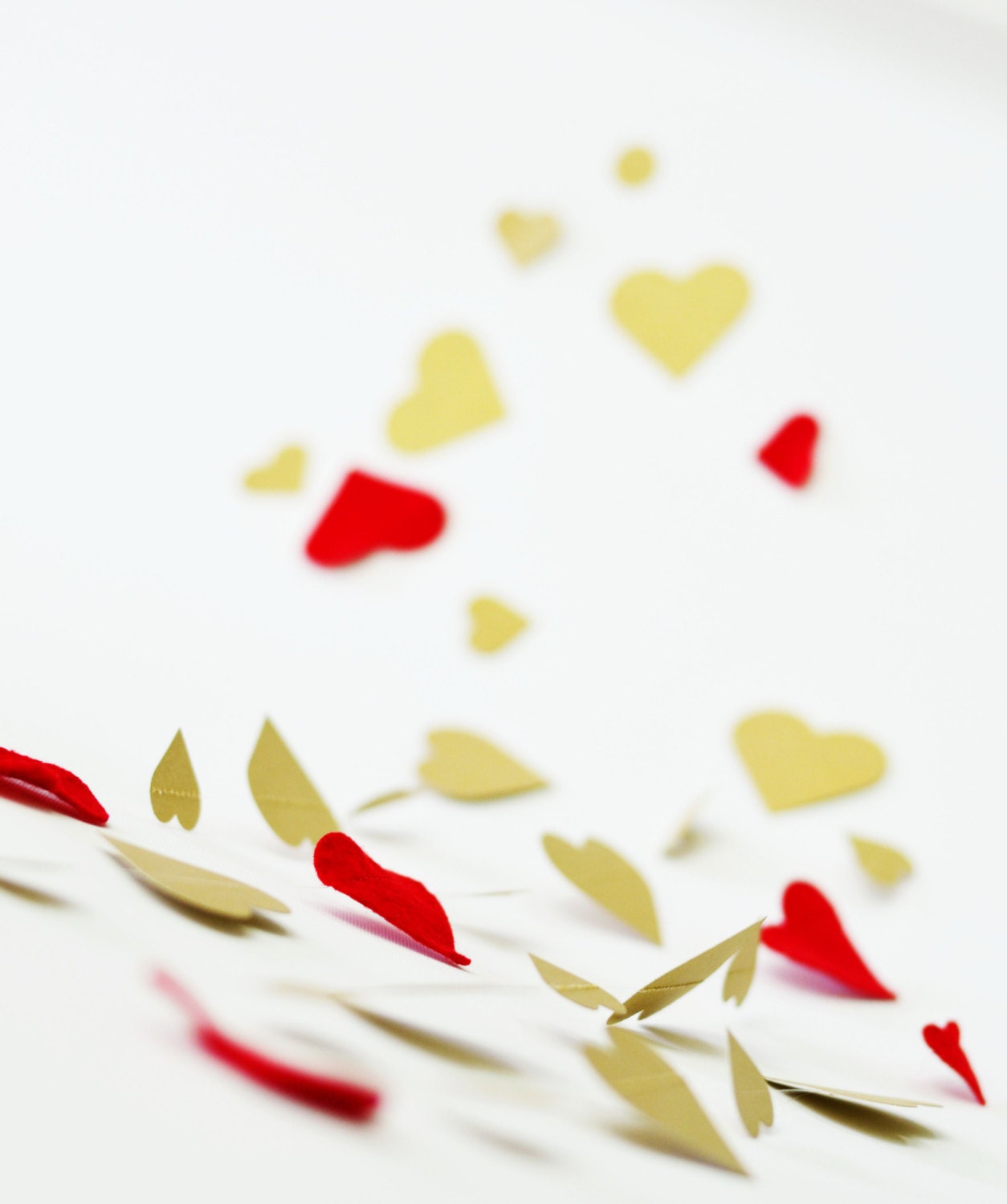 Red heart garland. Gold garland. Shimmery garland. Valentines day decor
