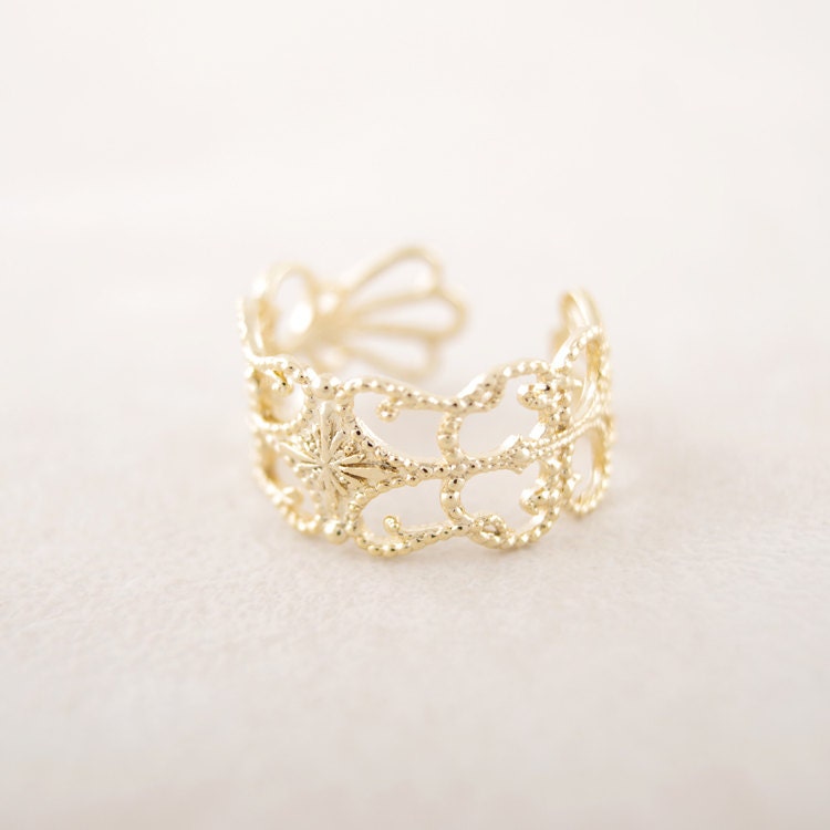 Filigree Ring in Gold