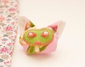 Spring pink cat brooch, funny green animal fabric brooch, textile jewelry with embroidery