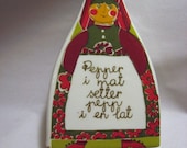 Figgjo Flint Norway Pepper Shaker Folklore Pattern Turi Granstad-Oliver 3 7/8"