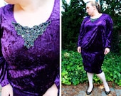 Plus Size - Vintage Purple Crushed Velvet Wiggle Skirt Dress w/ Sequin Neckline Trim (Size 18)