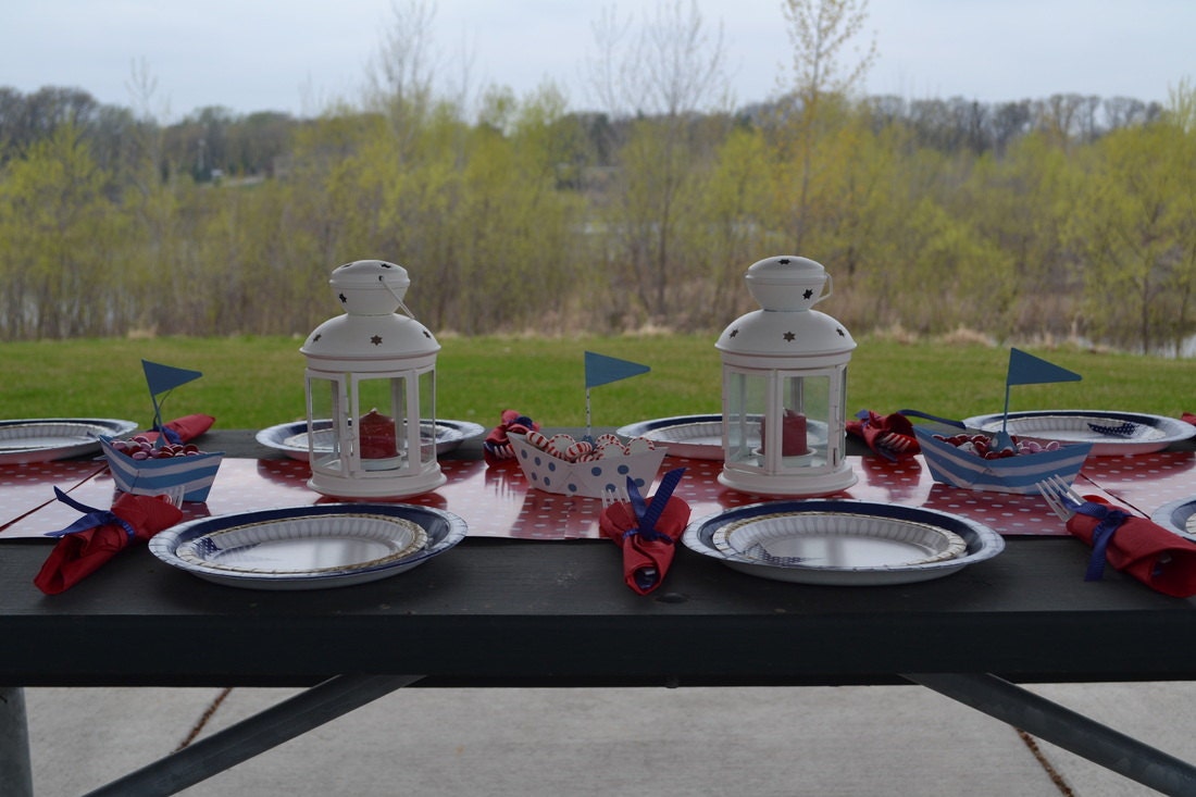 4th of July Table Decorations with Glowing Stars Lanterns