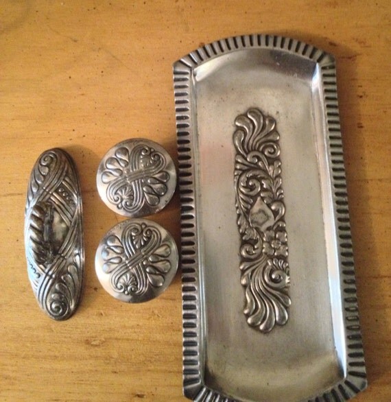 Victorian Vanity Set Monogramed Annie by CircaTime on Etsy