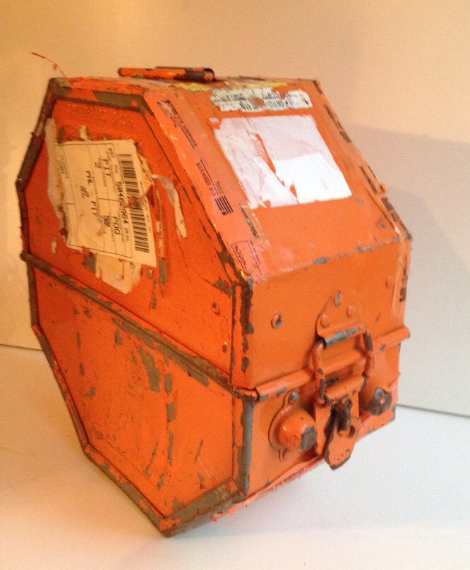 Rare Vintage Orange Metal Movie Case With Three Orange Reels