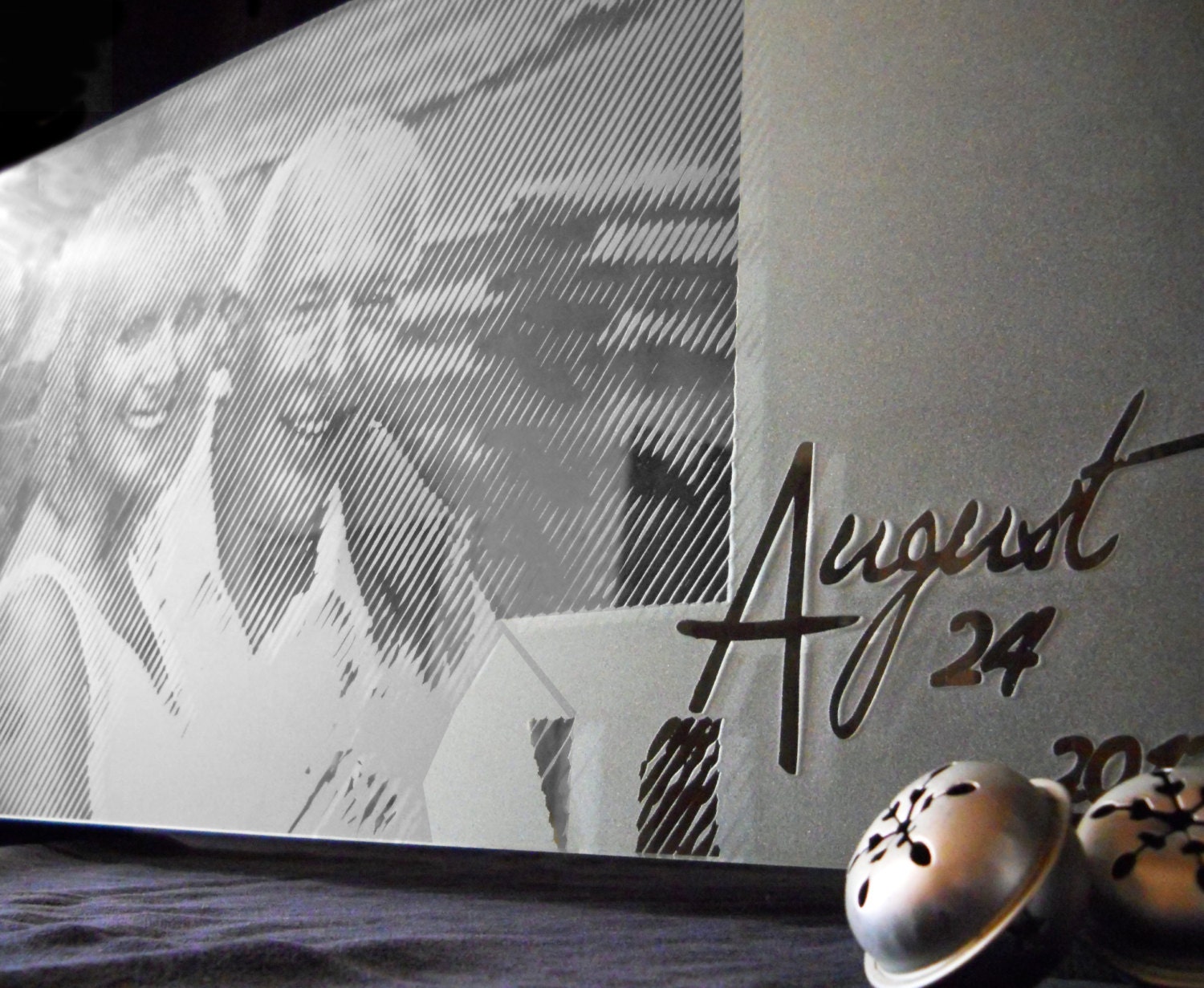 Your Wedding or Engagement Photo into beautiful glass art