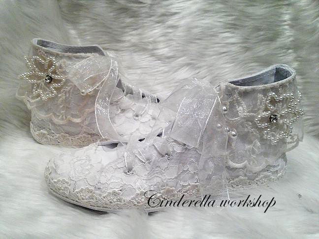 Hand made Converse  sneaker boot style  handmade Lace bridal shoes