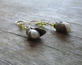 Lily earrings - pearl earrings - woodland jewelry - woodland earrings - flower earrings - europeanstreetteam
