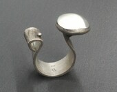 White Glass mosaic Sterling silver Handmade Ring Matte finish - Adjustable - Contemporary Design. Spring Trends