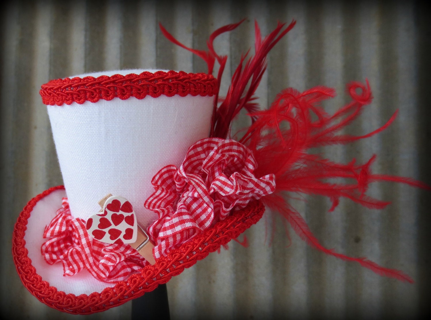 White and Red Valentine's Day Mini Top Hat, Bridesmaids hat, tiny top hat, Flower girl hat, Tea Party Mini Top Hat, Mad Hatter Hat