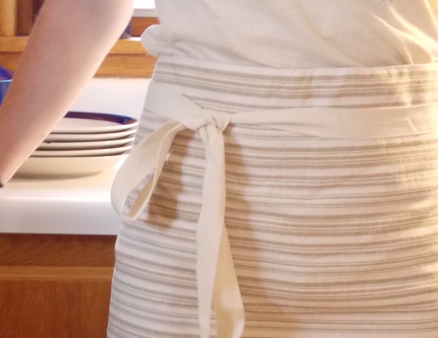 Half Apron, linen, subtle stripe, understated, simple, drying towel - CocosAprons