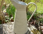 Vintage French Watering Can Kitchen or Garden Decoration - RuedesTrouvailles