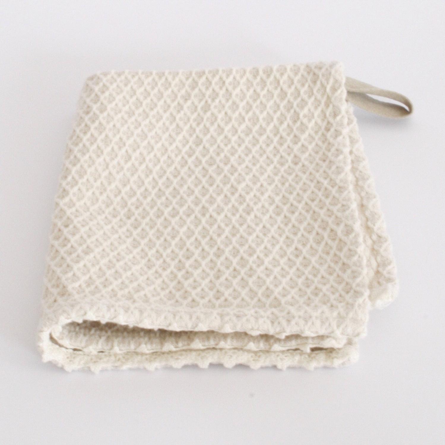 Linen Bath  Towel  with small  french  lace , set of 2 , made by mooshop