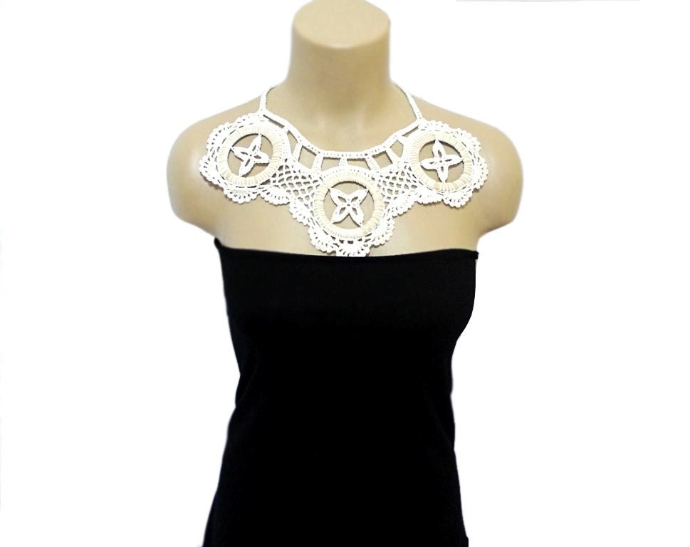 FREE SHIPPING-Handmade Cotton Crochet Lace Collar,Crochet necklace- White-Woman Accessories-Geometric-Circle Necklace-Woman Applique-OOAK