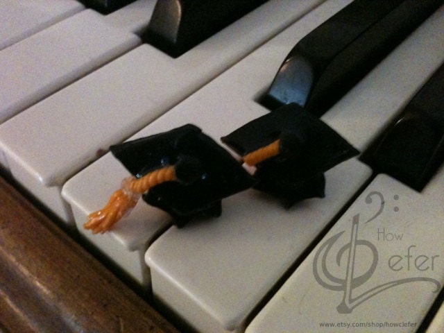 Graduation cap - earrings handmade from polymer clay