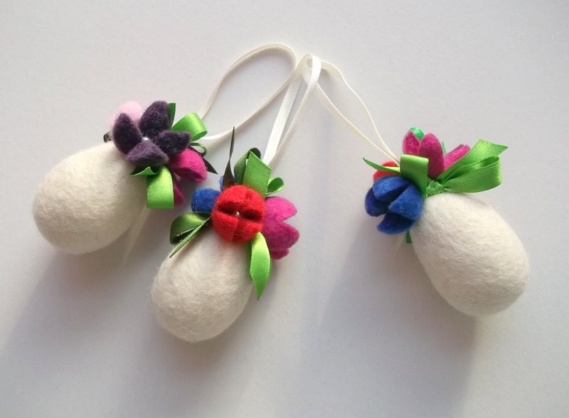 Unique Easter ornaments felted wool eggs handmade pincushion magic home decor children toy colorful spring flowers Birthday gift