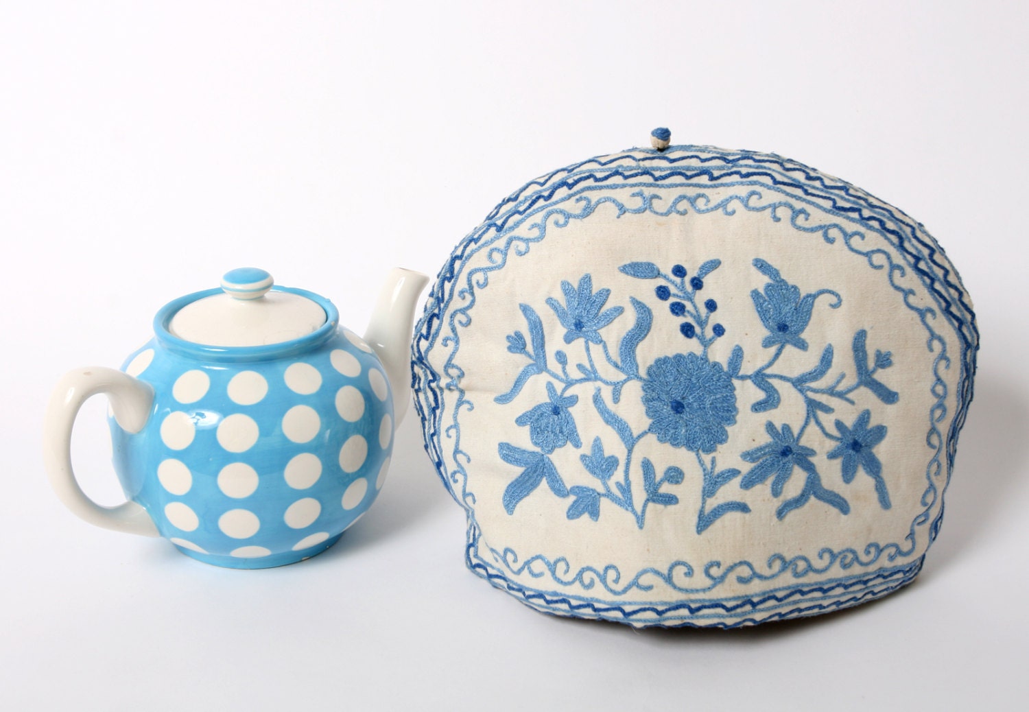 vintage teapot cover handmade embroidery cotton cozy blue white danish denmark scandinavian
