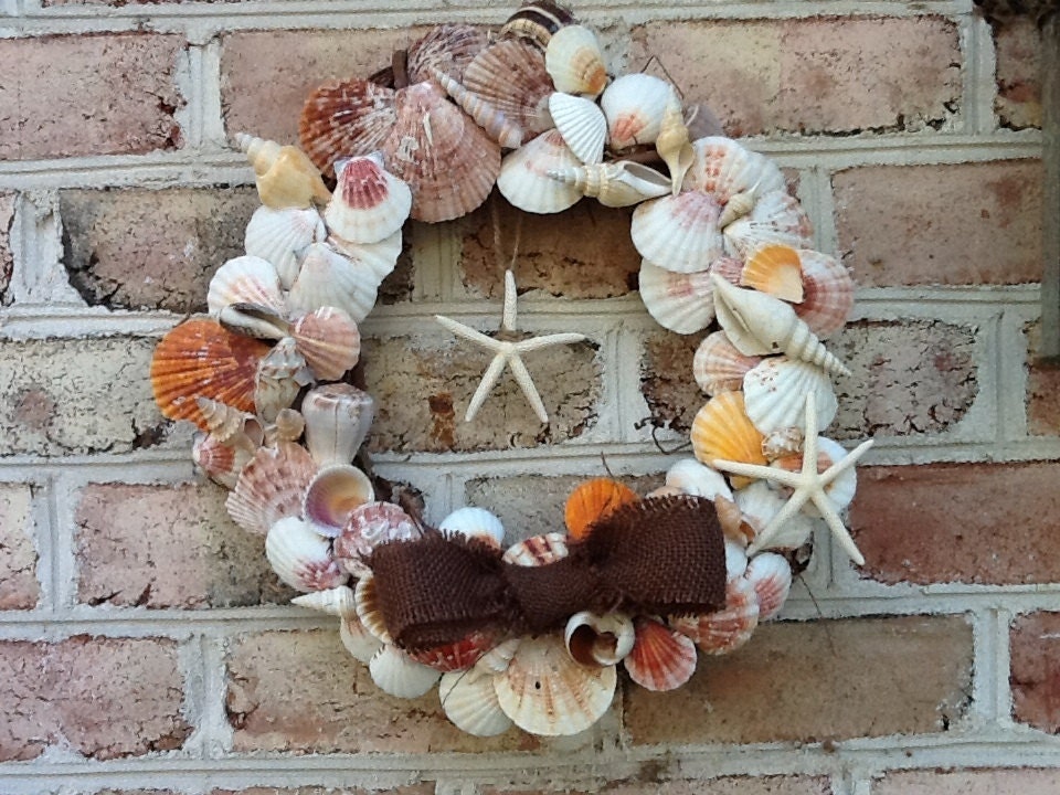 Beach chic handmade shell and burlap wreath beach themed home/wedding decor