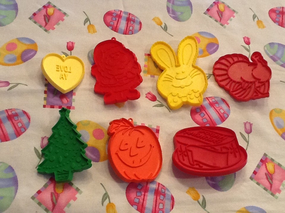 Super Cute Holiday Cookie Cutters, 7 in set heart, customizable birthday cake, Santa, Christmas tree, Easter bunny, jack-o- lantern, turkey
