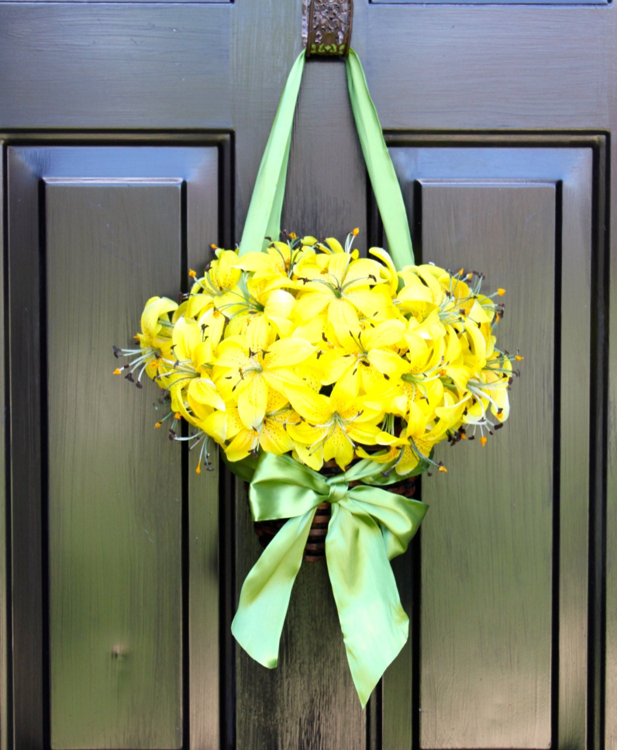 Spring Wreath - Mothers Day - Home Decor - Gift Basket - Flower Pail - Wreath for door -Hanging Basket -