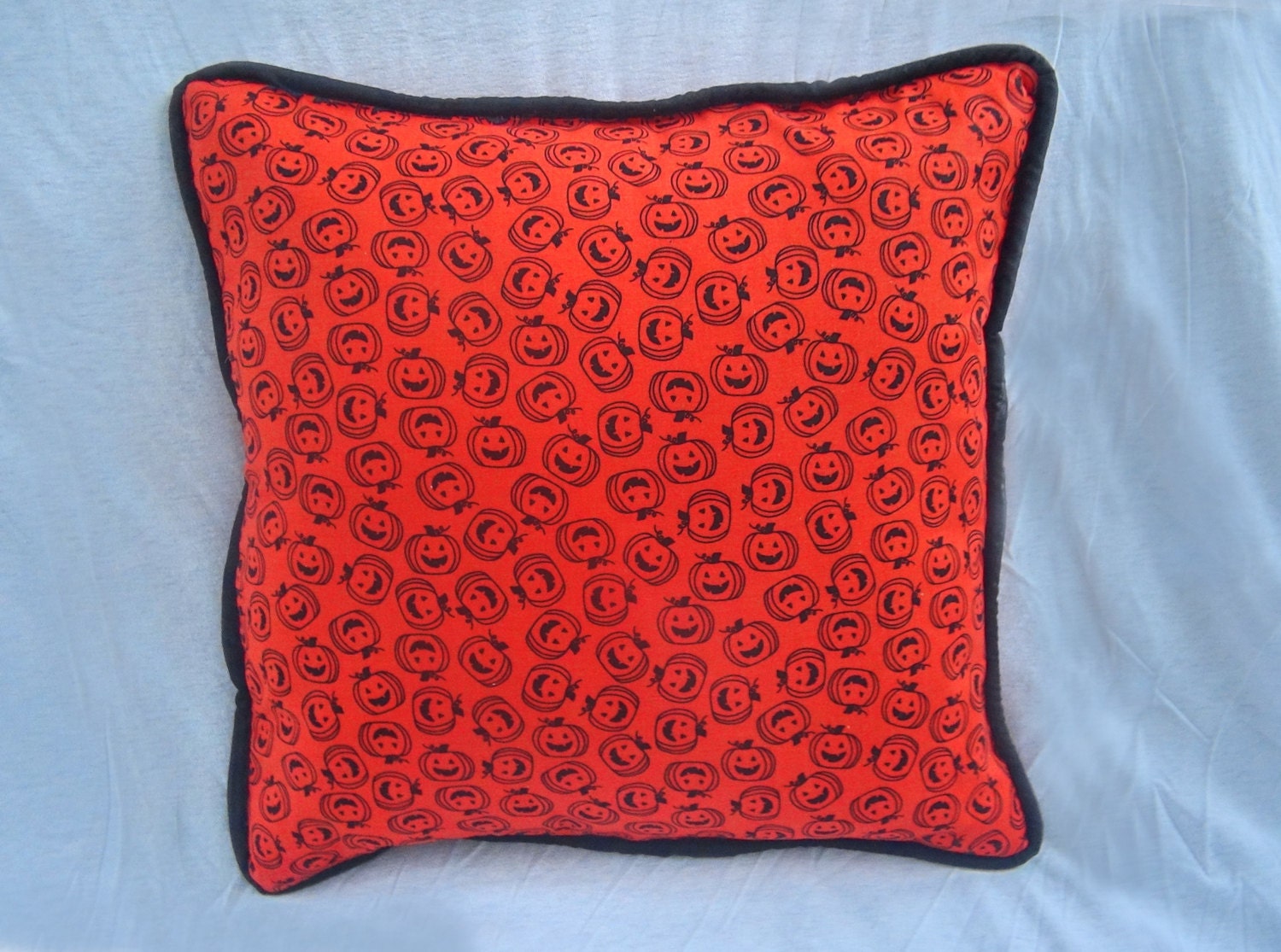 Halloween Pillow, 14 inch, accent pillow, throw pillow, holiday pillow, decorative pillow, includes insert