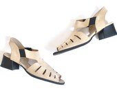 Vintage 90s tan suede chunky heel sandals / size 7.5