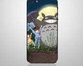 Totoro -- iPhone Back Cover Decal iPhone 5 Decals  iPhone 4S / iPhone 4 Decal Sticker Apple iPhone Vinyl Case Skin