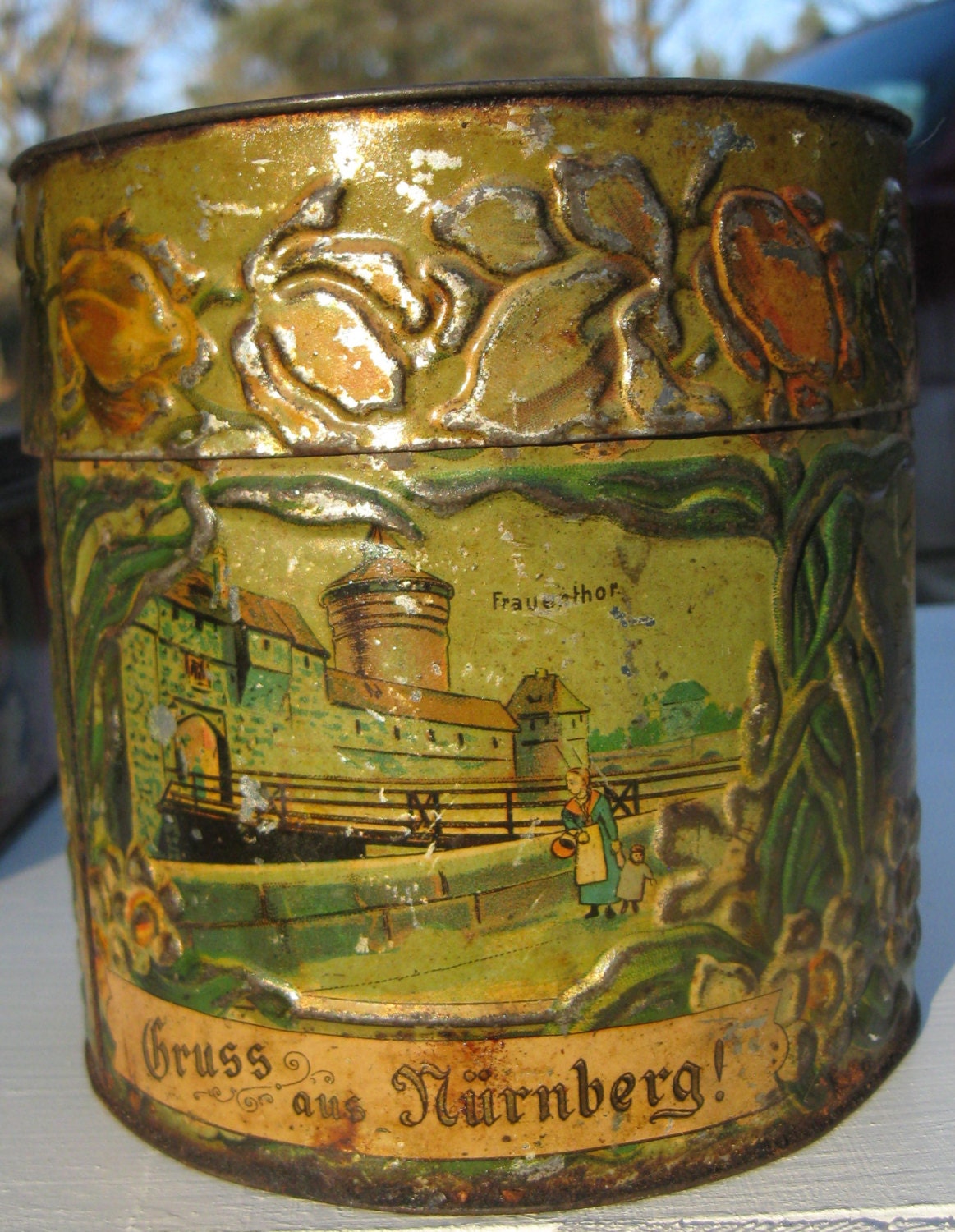 Vintage Tin Antique German Scenes Landmarks Souvenir Nurnberg Germany Colorful Embossed Metal Box Home Decor Display Container