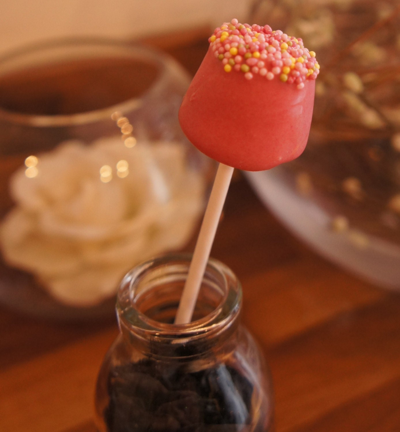 50 Pink Sprinkle Princess Marshmallow Candy Cake Pops. Any colour available. birthday parties, baby showers, wedding favors, party bags.