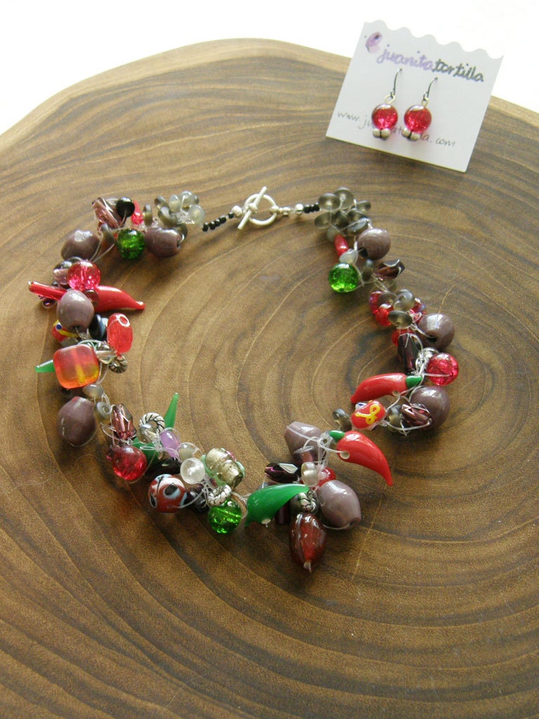 Spice Fiesta. Necklace and earrings set.