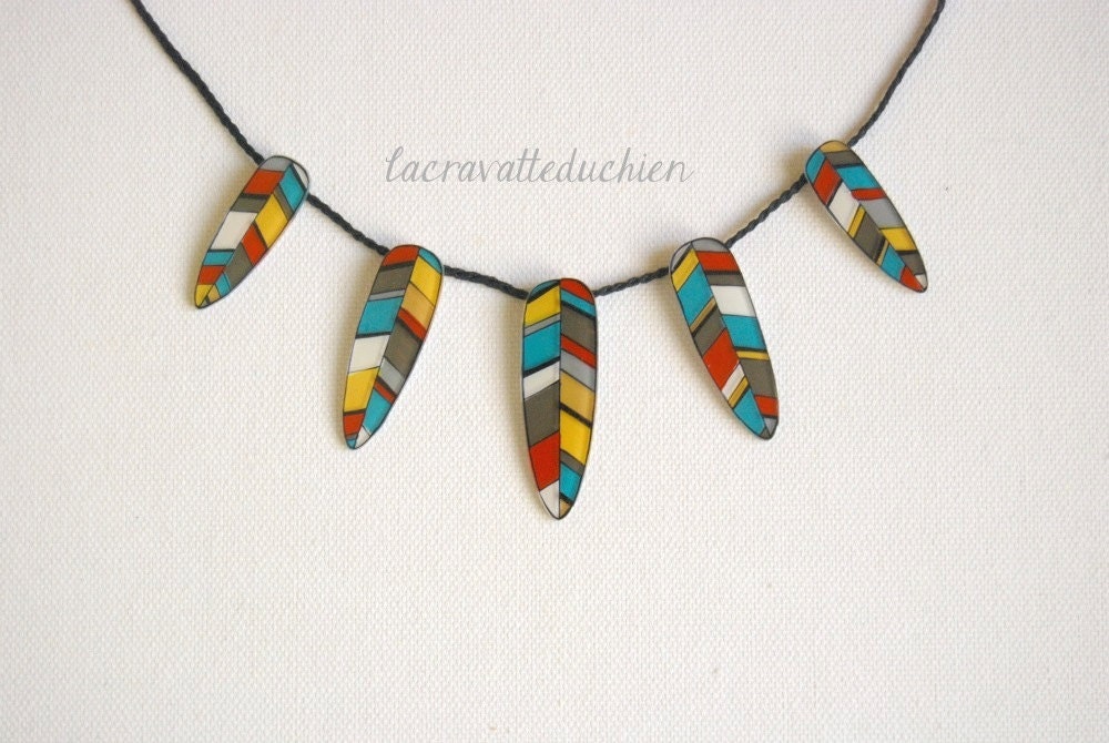 Feathers necklace -  Indian feathers jewelry - Illustrated jewelry - statement Gift for her