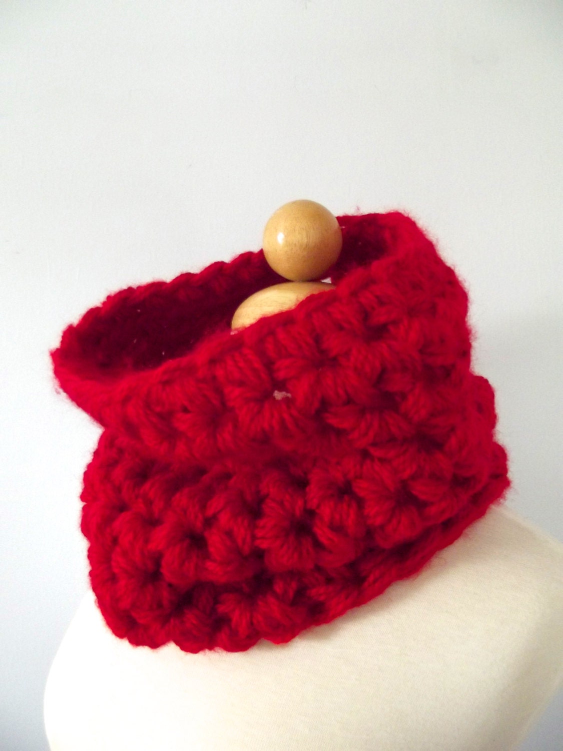 Womens Chunky Cowl, Teen Chunky Cowl, Mens Chunky Cowl, Scarf, Neck Warmer, Hood - Poppy Red Cowl Warm Crochet for Teens, Men, Women