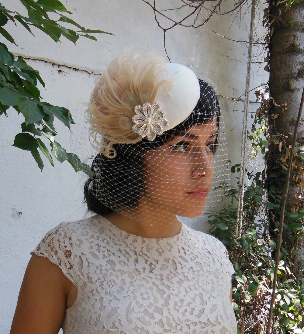 Items similar to Wedding Veil, Birdcage Veil, Feather Fascinator