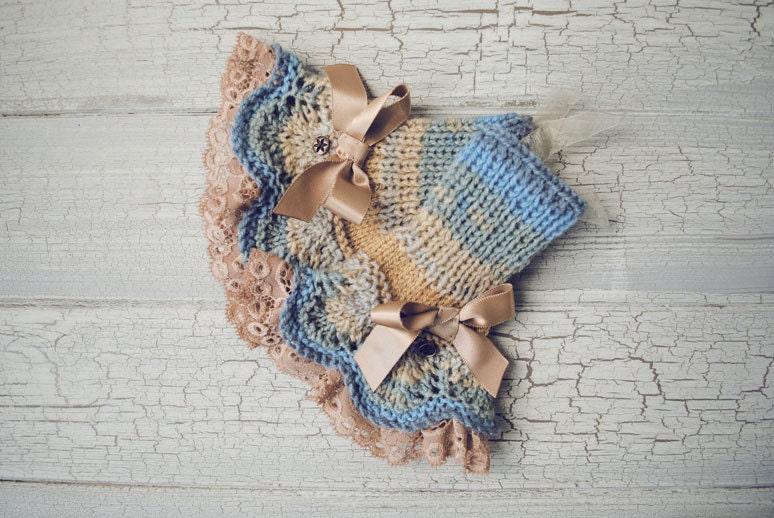 WOODLAND Wristlets in Sand Beige Blue and Sea Green Ready to Ship