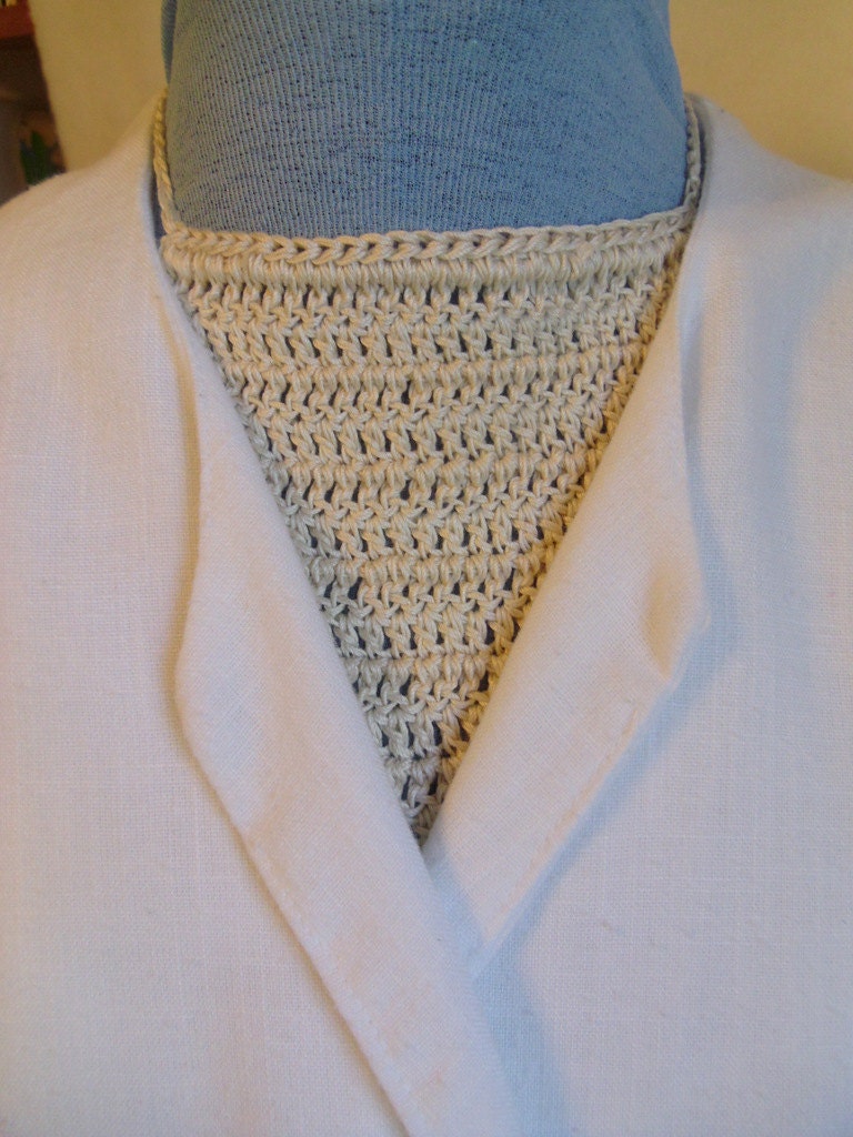 Crocheted dickey stoma cover - beige
