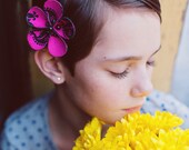flower clip - funky fuchsia