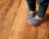 Instant Download - Crochet Pattern - Little Oma Slippers (6 sizes)