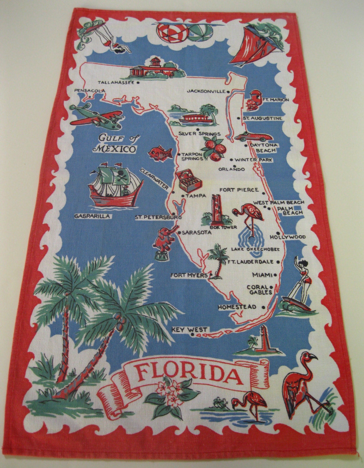 Vintage 1940s Florida souvenir tea towel with flamingos and palm trees - red white blue