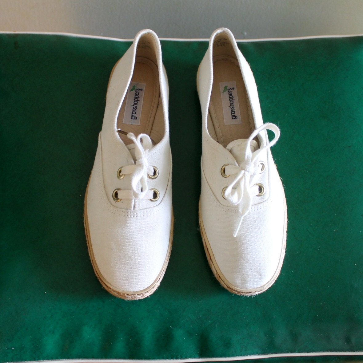 Vintage Grasshoppers shoes size 7 medium narrow white with jute accents