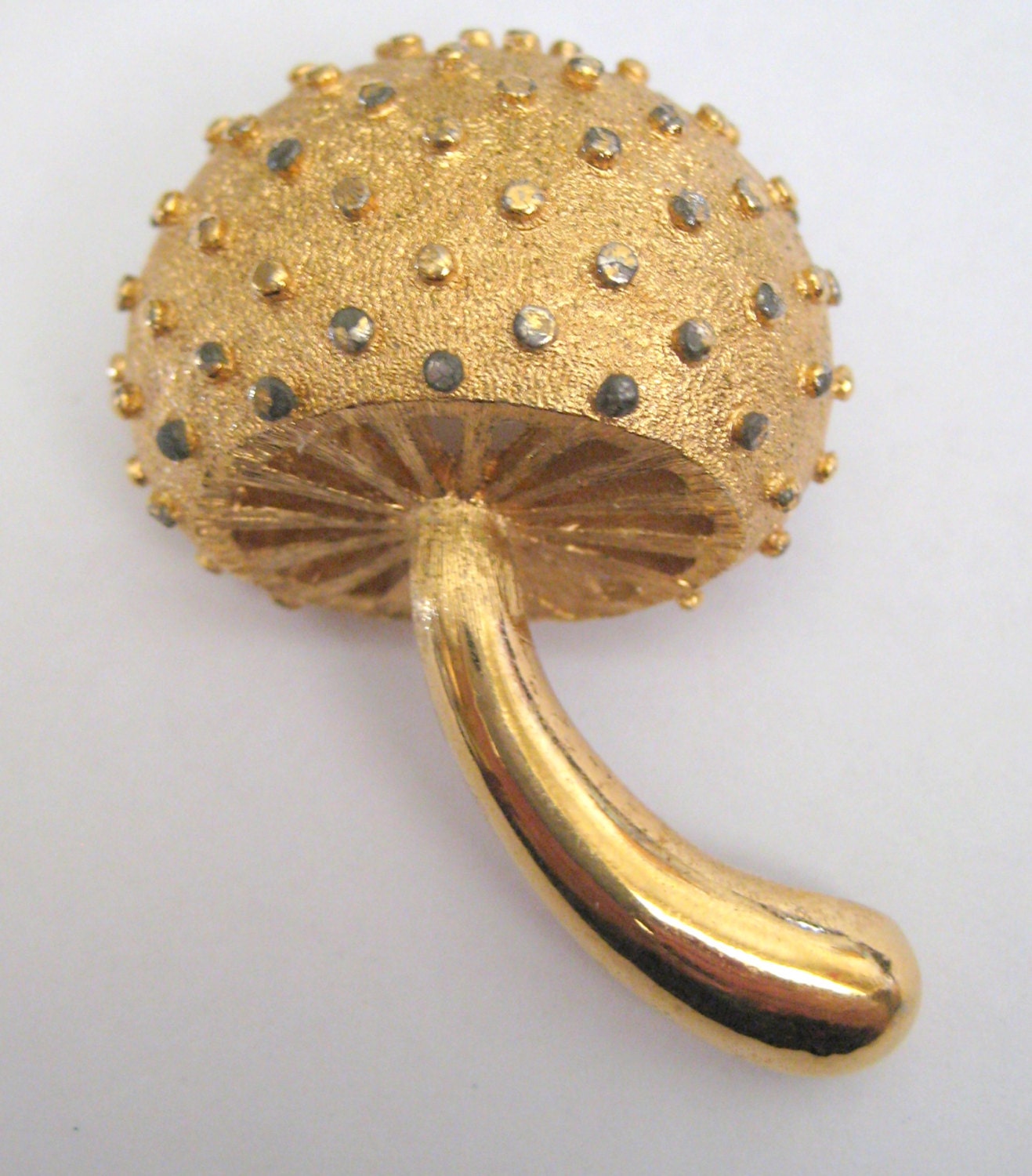 vintage 70s Monet mushroom brooch