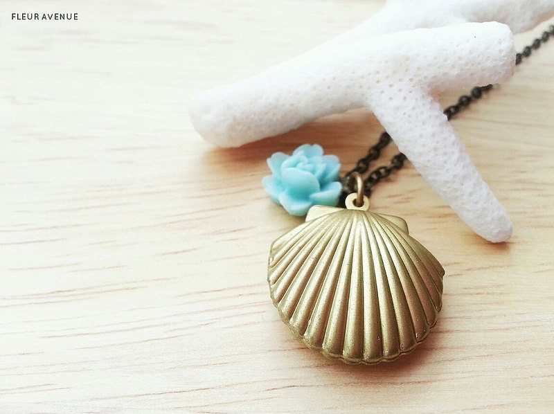 Ariel pocket little -  baby blue italian rose and sea shell clam locket