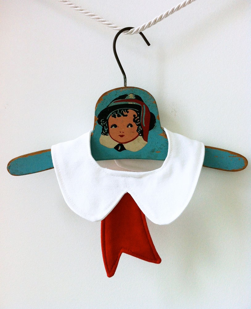 Unisex Drool Dribble Bib - Peter Pan Collar with Red Ribbon