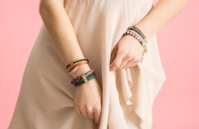 Gokarna bracelet in green - Fabric, leather and rhinestone bracelet with gold, orange and green