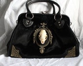 Taxidermy Skunk Cameo Kiss Lock Purse - Antique Gold Faux Fur