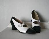 Vintage Black & White Two Tone Leather Button Buckle Mary Jane Shoes